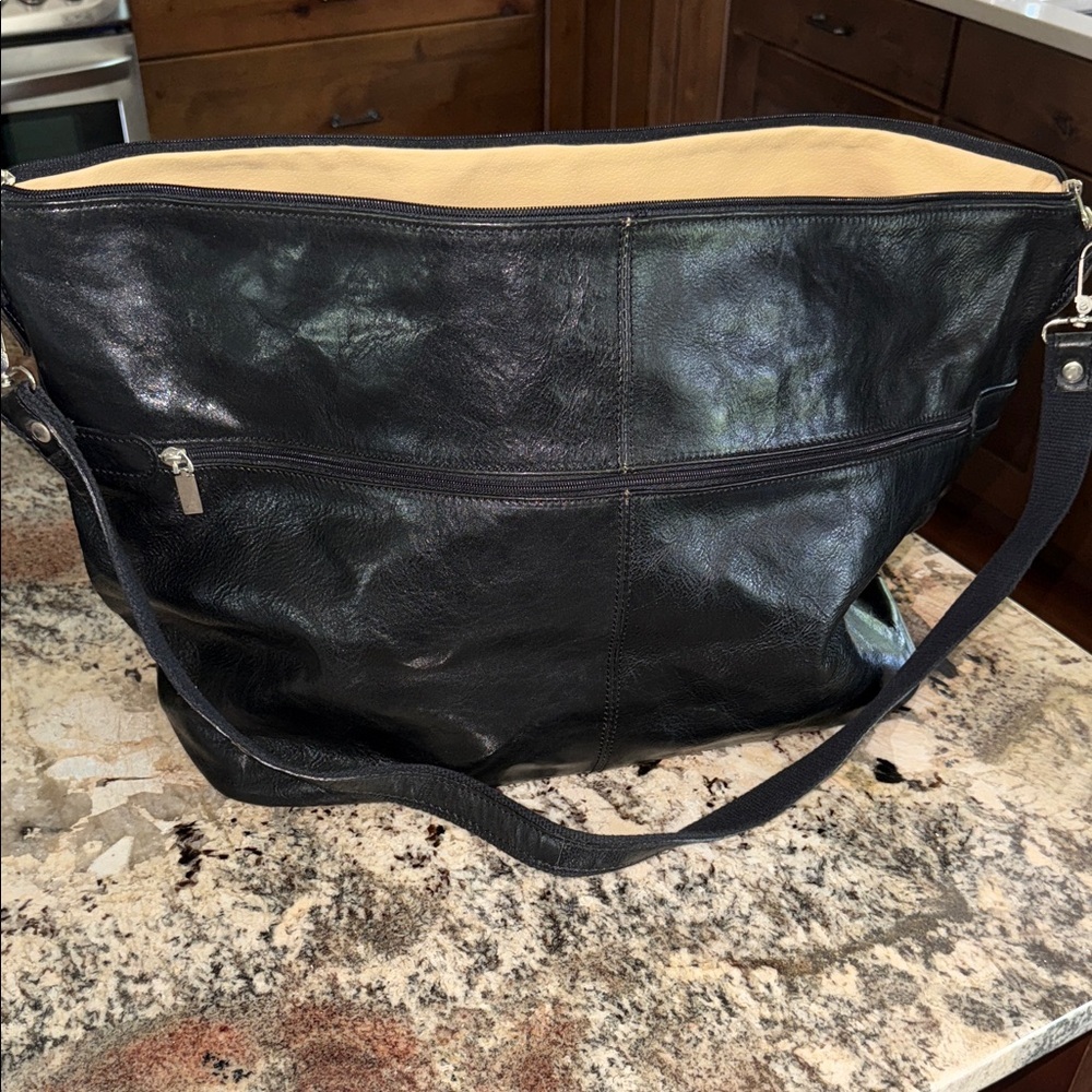 Made in Italy - Italian Leather Travel Shoulder Bag Bkack - Picture 3 of 7